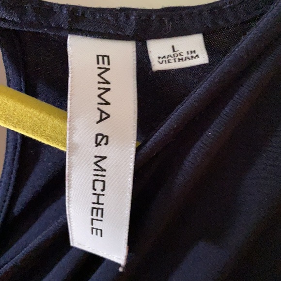 Navy blue v-neck pant romper - Picture 4 of 5